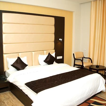 Hotel Lavanya Palace Ratlām 외부 사진