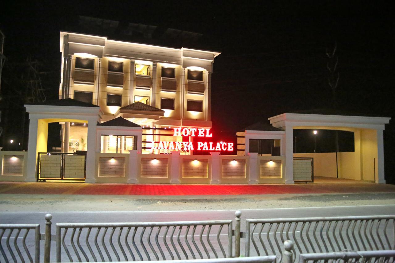 Hotel Lavanya Palace Ratlām 외부 사진