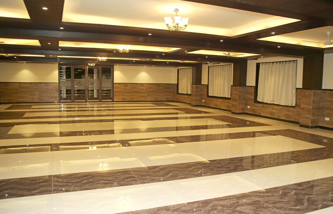 Hotel Lavanya Palace Ratlām 외부 사진