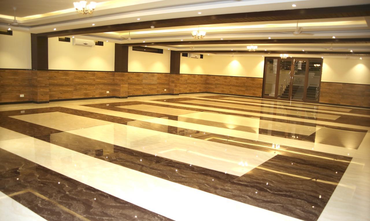 Hotel Lavanya Palace Ratlām 외부 사진
