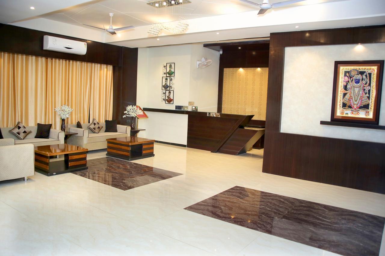 Hotel Lavanya Palace Ratlām 외부 사진